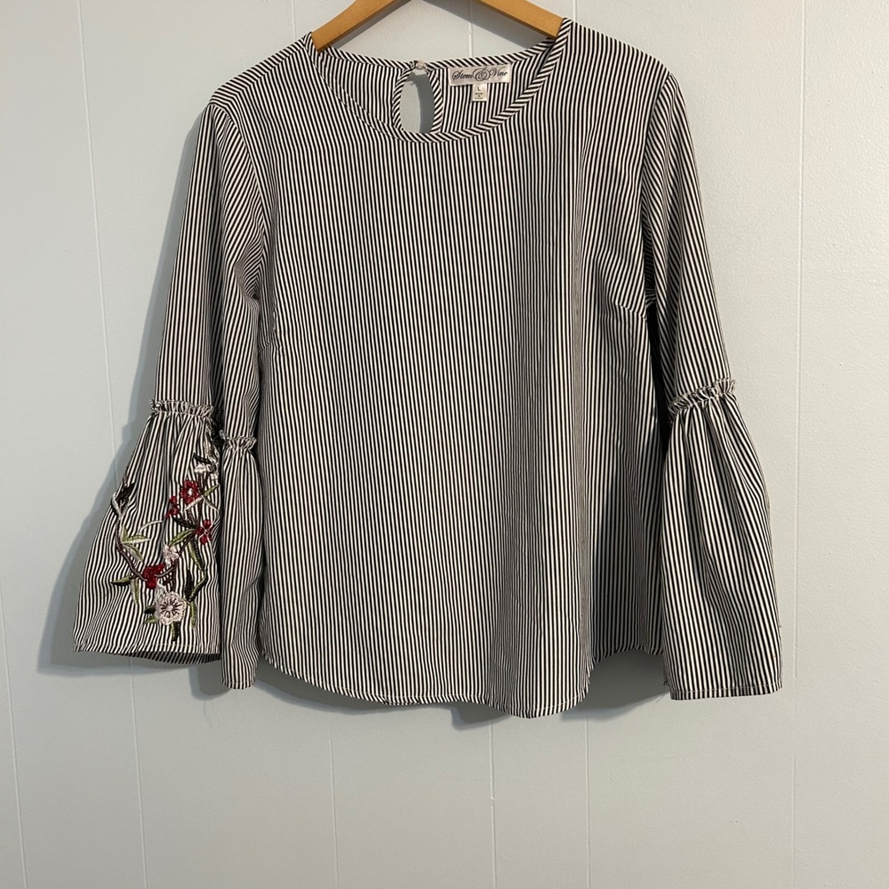 Stem & Vine Striped‎ Bell Sleeve Embroidered Blouse Women's Size L
